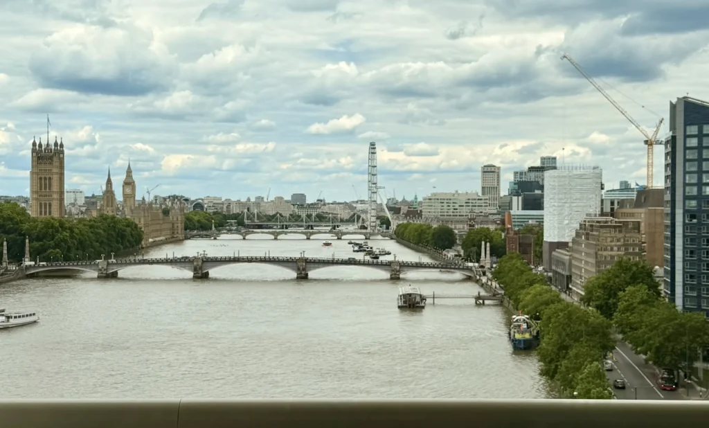 Embankment Apartment Hero